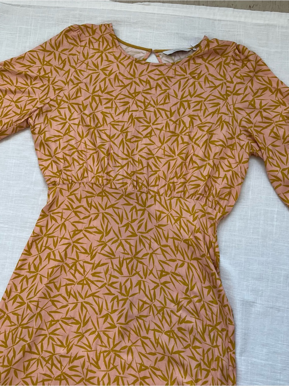 Numph Kismet dress Women's Pink Midi  with Mustard Leaf Print - Picture 2 of 12